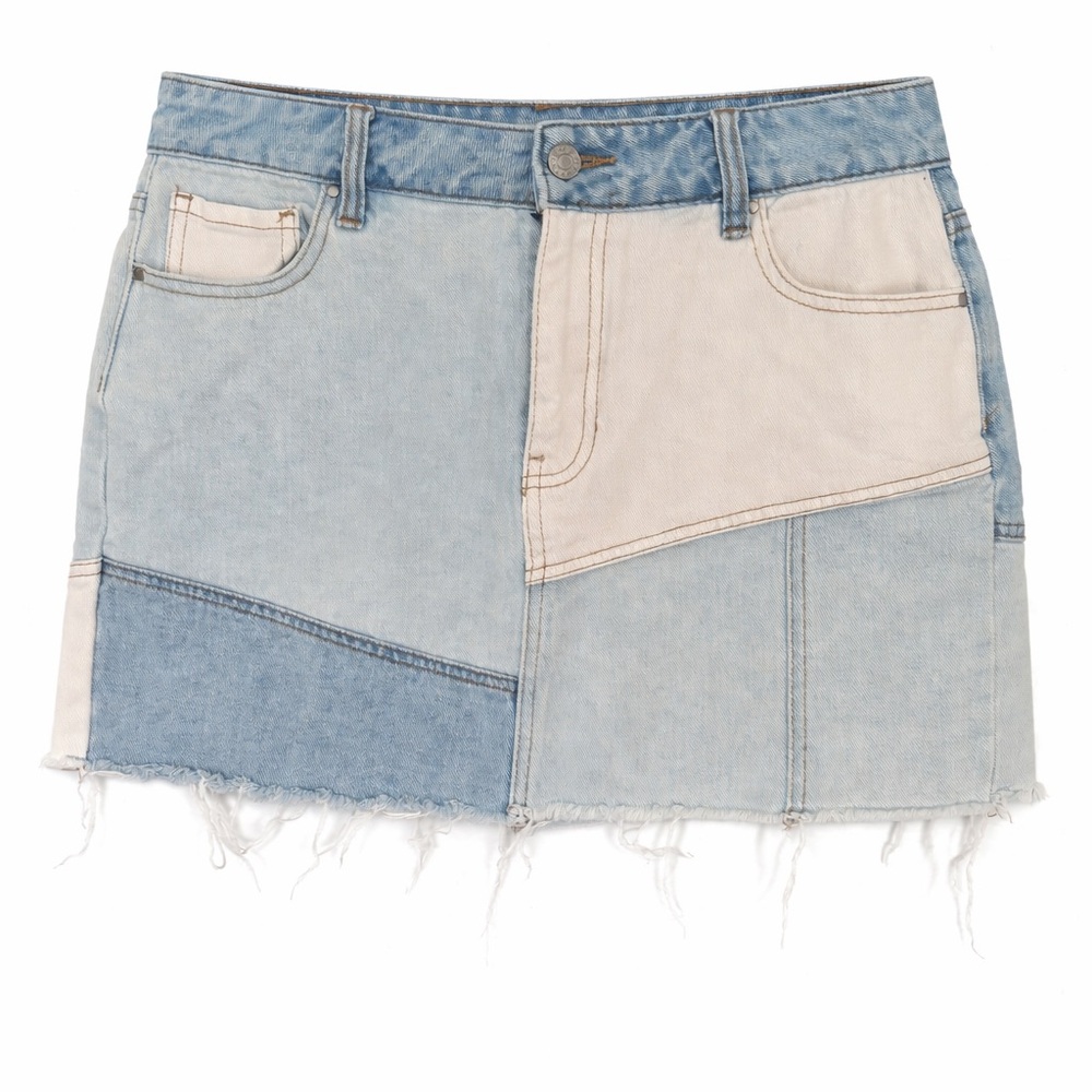 Pacsun Jean Skirt Color Block
Raw Hem Denim Size 28